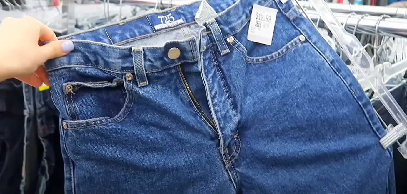 Why Are Men's and Women's Pants Sizes Different