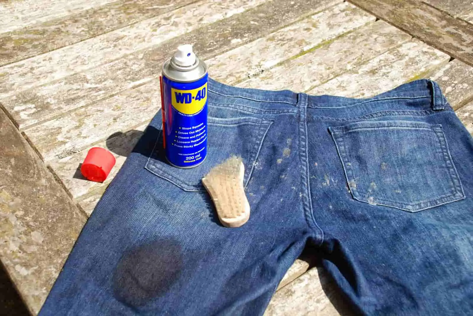 Does WD 40 Remove Oil Stains From Clothes?