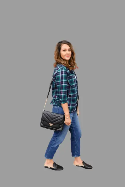 Straight-fit Jeans With A Plaid Shirt