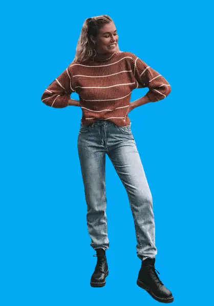 Chic Striped Sweater With Mom Jeans In Winter