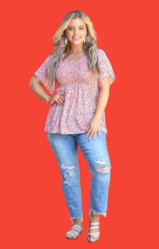 Floral tops With Boyfriend Jeans For Plus Size Women