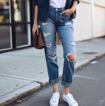 What is The Difference Between Mom Boyfriend Jeans?