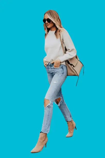 Beige Boots With Cropped Jeans