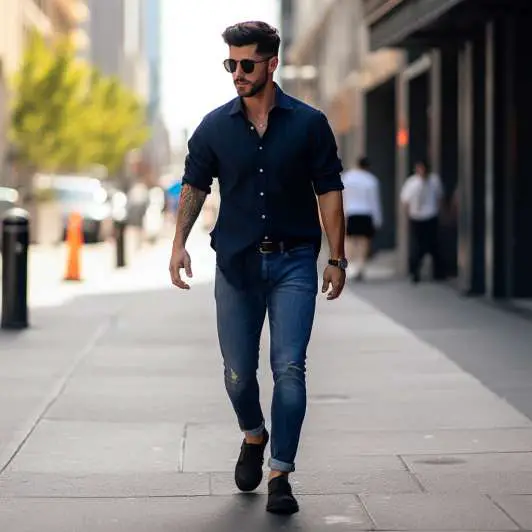Short Sleeve Shirt and Black Shoes With Blue Jeans