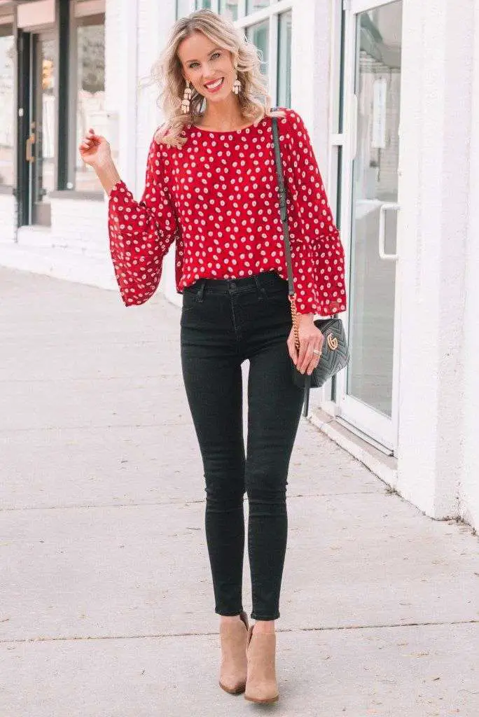 What Tops to Wear with black jeans for Females