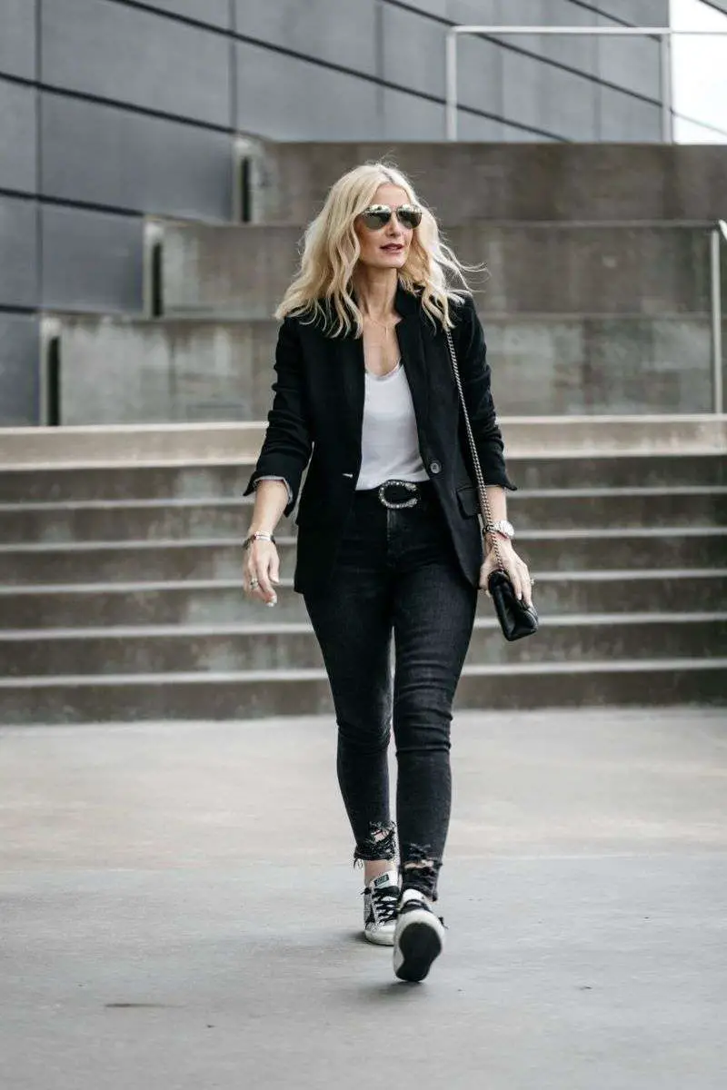How To Wear Black Jeans For Female
