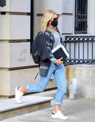 celebrities wearing 7 For All Mankind Jeans 