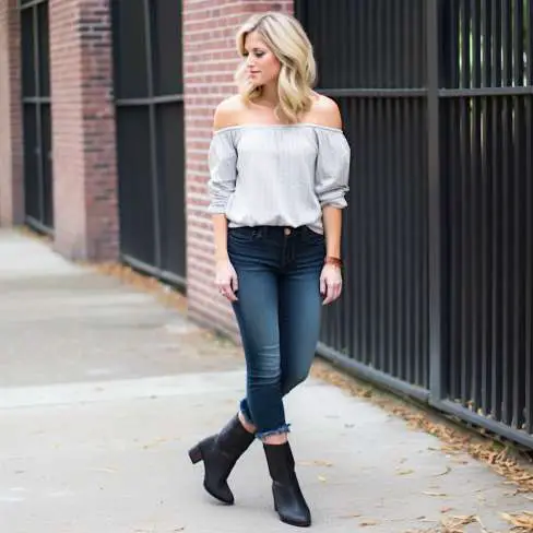 Style Cuffed Jeans With Chukka Boots 